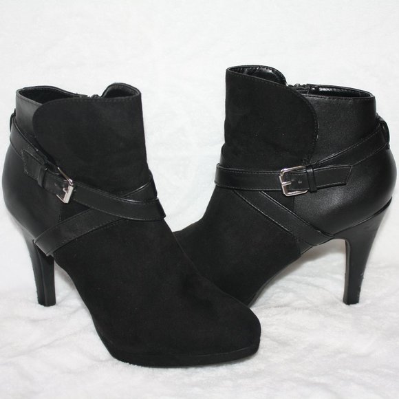 Shoes - Women’s Covington Black leather/faux suede heeled boots booties buckle accent 8